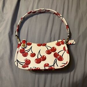 Coach Swinger Bag 20 With Cherry Print